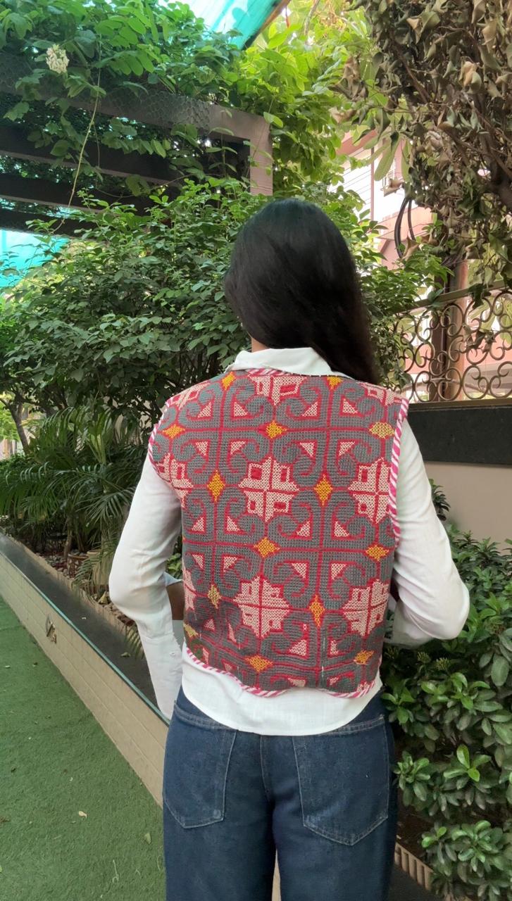 01- Kantha Cross Stitch Vest