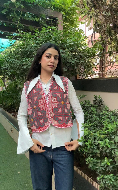 01- Kantha Cross Stitch Vest